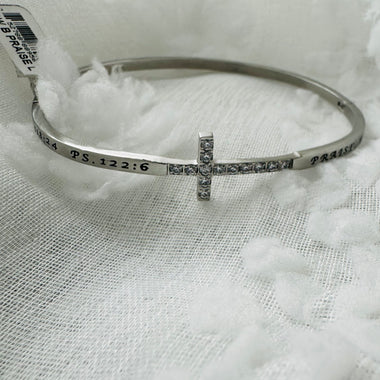 “Praise, worship and sing” bracelet for women